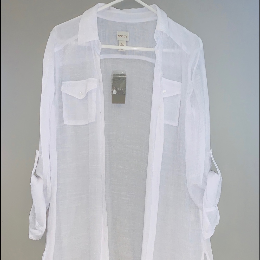 CHICO’S white button up shirt